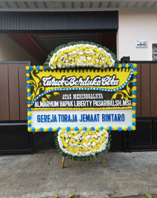 Papan Bunga Duka di Passue
